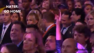 اجرای آهنگ DNA از BTS در آمریکا و ذوق مرگ شدن تماشا چیان