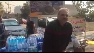 جواد خیابانی و جواد رضویان جمع آوری کمک برای زلزله زدگان کرمانشاه‬