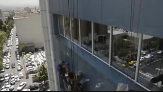 شستشوی نمای بیمارستان ولیعصر ناجا-آریا سازه ارتفاع البرز