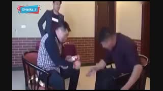 ببینید چه بلایی سر یارو درآوردن( آخر خنده)