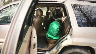 تشک بادی داخل خودرو