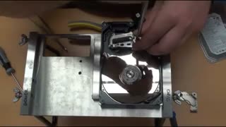 بازیابی اطلاعات نوین هارد | جراحی هارد سیگیت 7200.8-9-10 دو یا سه پلاتر