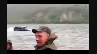 لند کروز و رودخانه نوردی