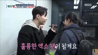 تماس هنری عضو سوجو با چانیول و سوهو از اکسو exo در حضور یکی از اکسوال ها