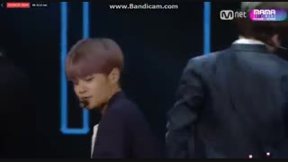 دو اجرای فوق العاده energetic+burn it up از wanna one