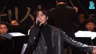 یه ویدیوی دیگه از اجرای تکی یونگ سنگ در مراسم ردکارپت جشنواره فرهنگی کره