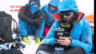 اجاق گاز کوهنوردی به همراه قابلمه  مسافرتی کووا - ریبوکا