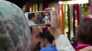 کلیپ زیبای دورهمی کودکان مدل ایرانی روی فرش قرمز