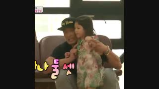 وقتی یه بچه دنبال یونا میکنه....!!!!!!