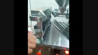 فیلمی فوق العاده از تست سرعت و دقت دستگاه کباب گیر کباب زن اتوماتیک