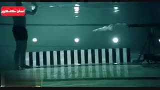 معلمی برای اثبات نظریه به دانش اموزان به خود شلیک کرد