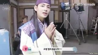 پشت صحنه ی هوارانگ با وی عضوbts