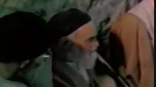 ببینید| آخرین افطاری حضرت آیتاللّه خامنهای در کنار امام خمینی«رحمۀاللّه علیه»