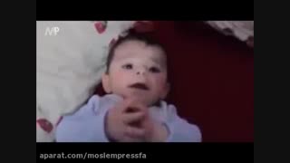 واکنش کودک به صدای قرآن و اهنگ