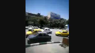 اذان انقلابی در میدان شهدا