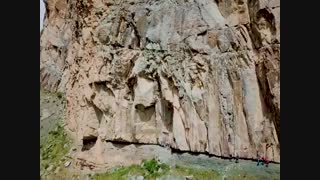 تصویری بسیار زیبا از دیواره پل خواب