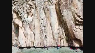 نمایی زیبا از دیواره پل خواب