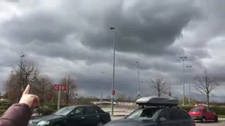 زمزمه تائوس