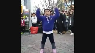 رقص ی نیم وجبی با اهنگ NOT TODAY