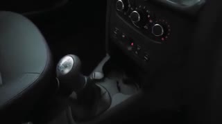 ویدئو معرفی ویژگی های رنو ساندرو استپ وی توربو 2017 - (Renault Sandero Stepway 66kW turbo Dynamique (2017