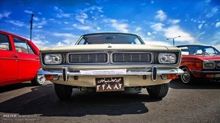 حضور بیش از 1000 خودرو در جشنواره خودروهای کلاسیک و مسابقه‌ای اسلامشهر