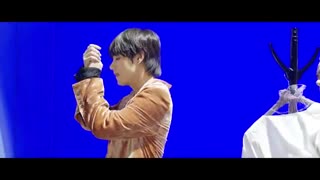 V-Singularity شرط می بندم ندیدیدش