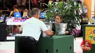 قویترین دختر دنیا (دوربین مخفی)