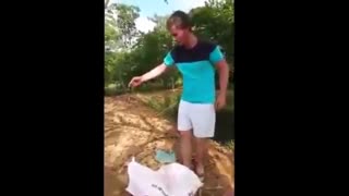 می تونی نخند!