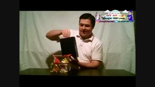 شعبده بازی بیرون آوردن چندین آکواریوم از پاکت خالی