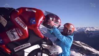 دوچرخه سواری با سرعت 223 کیلومتر روی برف