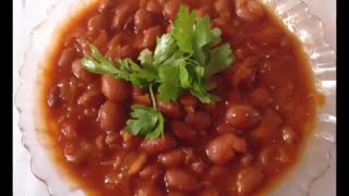 طرز پخت خوراک لوبیا سفید با سس کاری + خواص بی نظیر انواع لوبیا