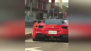 بدترین راننده ها در بهترین اتومبیل ها