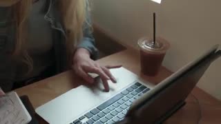 ویدیوی معرفی نمایشگر ثانویه DUO برای لپ تاپ