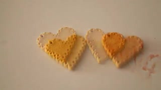 ساخت چیز های تزئینی با خمیر گل چینی