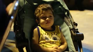 کودکان در حواشی نخستین کنسرت خیابانی محمد معتمدی در پارک آب و آتش