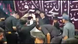 به کوری چشم دشمنان عراقی و ایرانی در کنارهم عزاداری میکنند