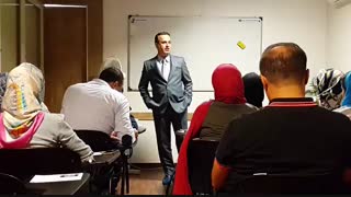 کلاس عزت نفس دکتر نویری کلینیک مو
