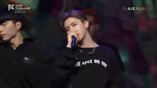 کنسرت RUNWAY از گروه MONSTA X  (مکنه لاین و لیدر )