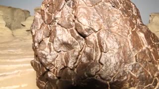 شاید باورتان نشود این شهاب سنگ ا میلیون سال قدمت دارد !