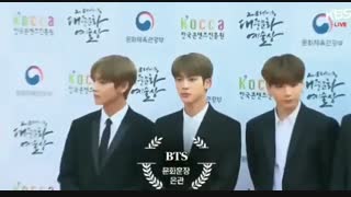 ادامه مراسم فرش قرمز پسرا در مراسم Korean Popular Culture & Arts Awards 2018 + فایل زیپ عکسای پسرا در مراسم