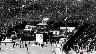 تصاویری کمتر دیده شده از ایام بستری بودن امام در بیمارستان و روز تشییع پیکر مطهرشان