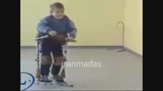 کودکان فلج اطفال هم می توانند  راه بروند