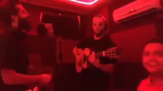 بمب  موسیقی : هوروش باند  و آصف آریا بنام تابستونه